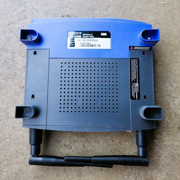 LINKSYS Wireless G Access Point Model WAP54G v.2 - Picture 4 of 5